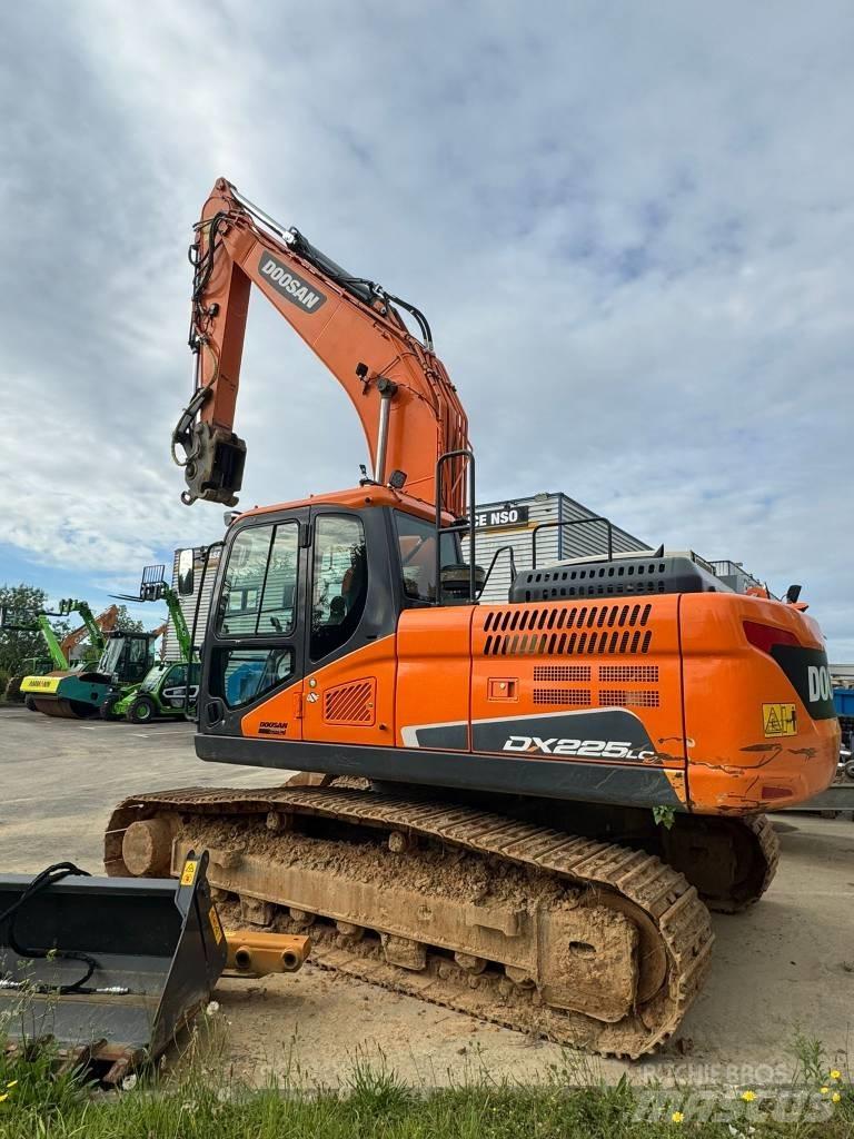 Doosan DX 225 LC-5 Верижен екскаватор