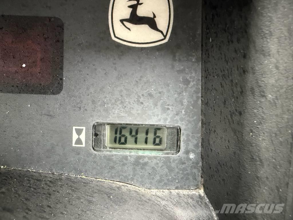 John Deere Gator HPX Комунални съоражения