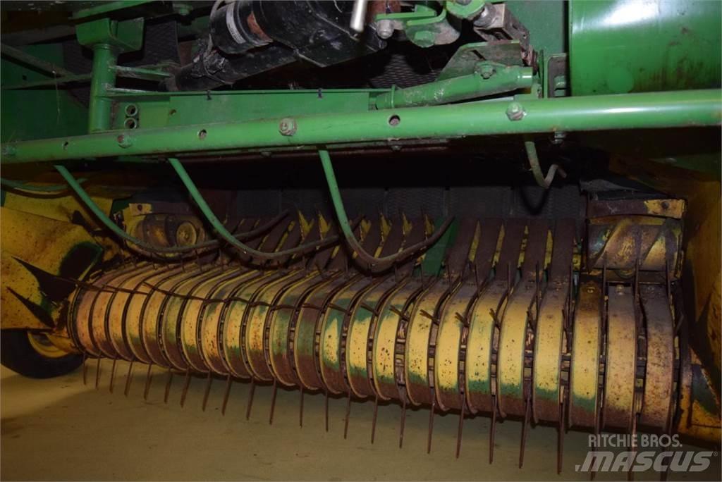 John Deere 580 Сламопреси за кръгли бали
