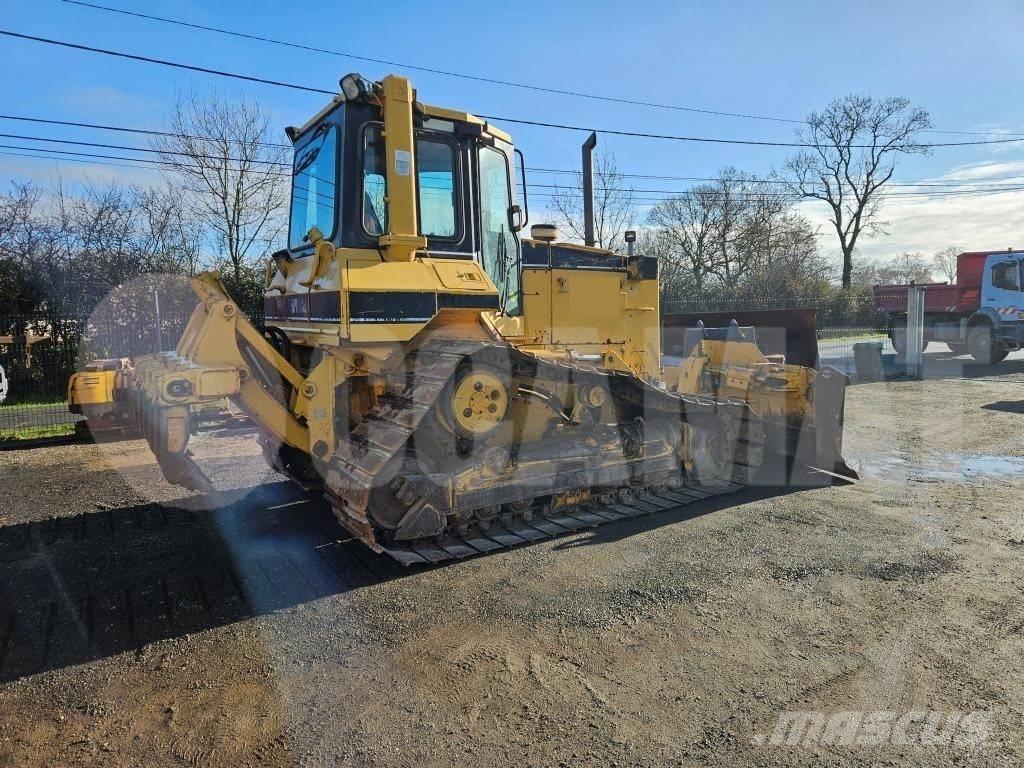 CAT D 5 M LGP Верижни булдозери
