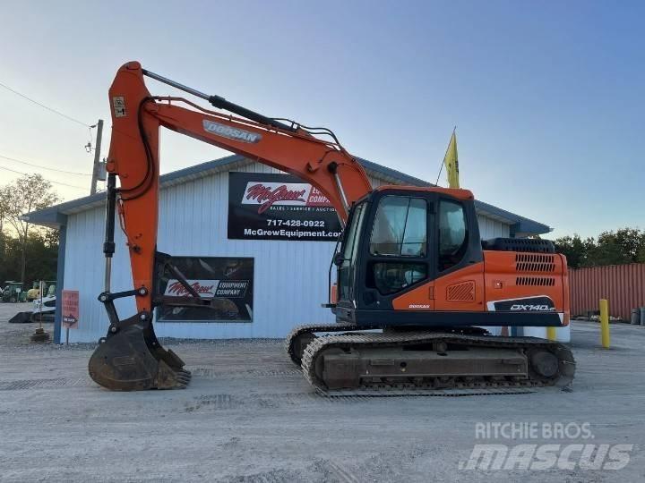Doosan DX 140 LC Верижен екскаватор