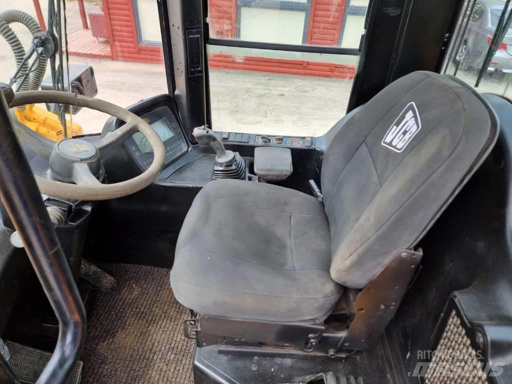 JCB 436 HT Колесни товарачи