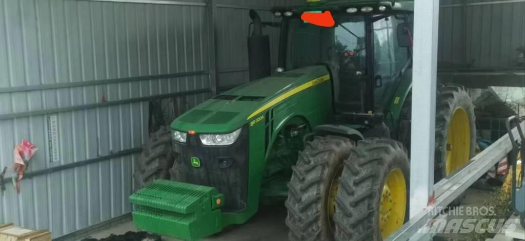 John Deere 8R·3204 Трактори