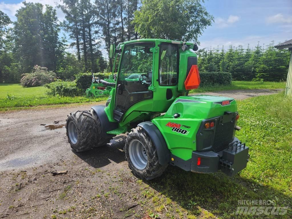 Avant 860 i Колесни товарачи