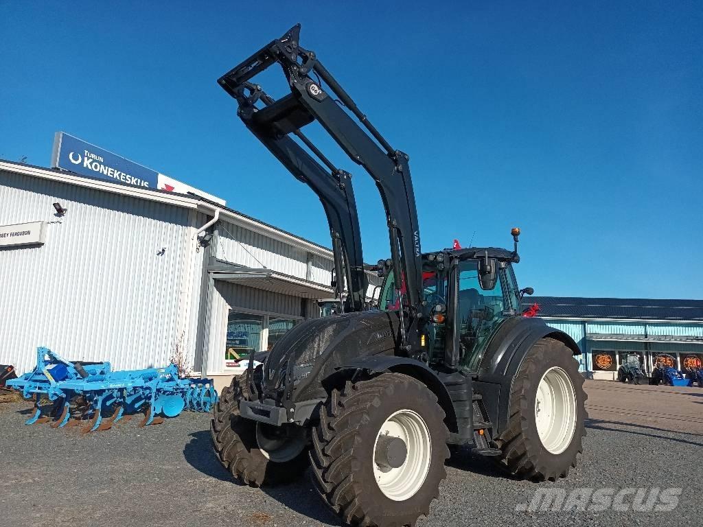 Valtra T 175 Direct Трактори