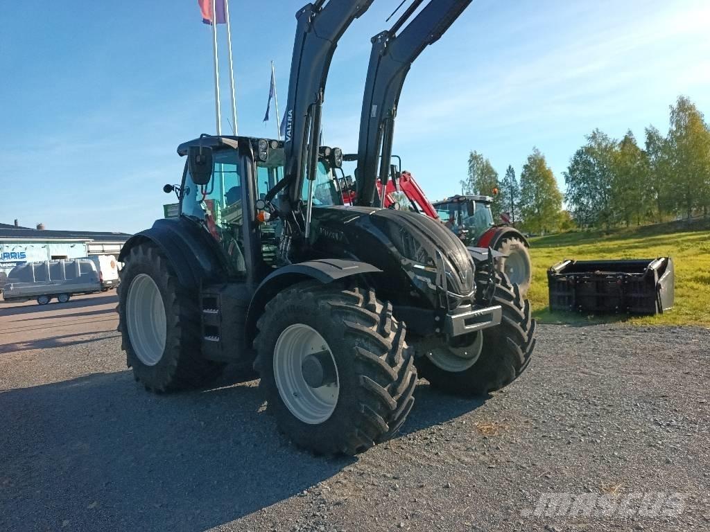 Valtra T 175 Direct Трактори