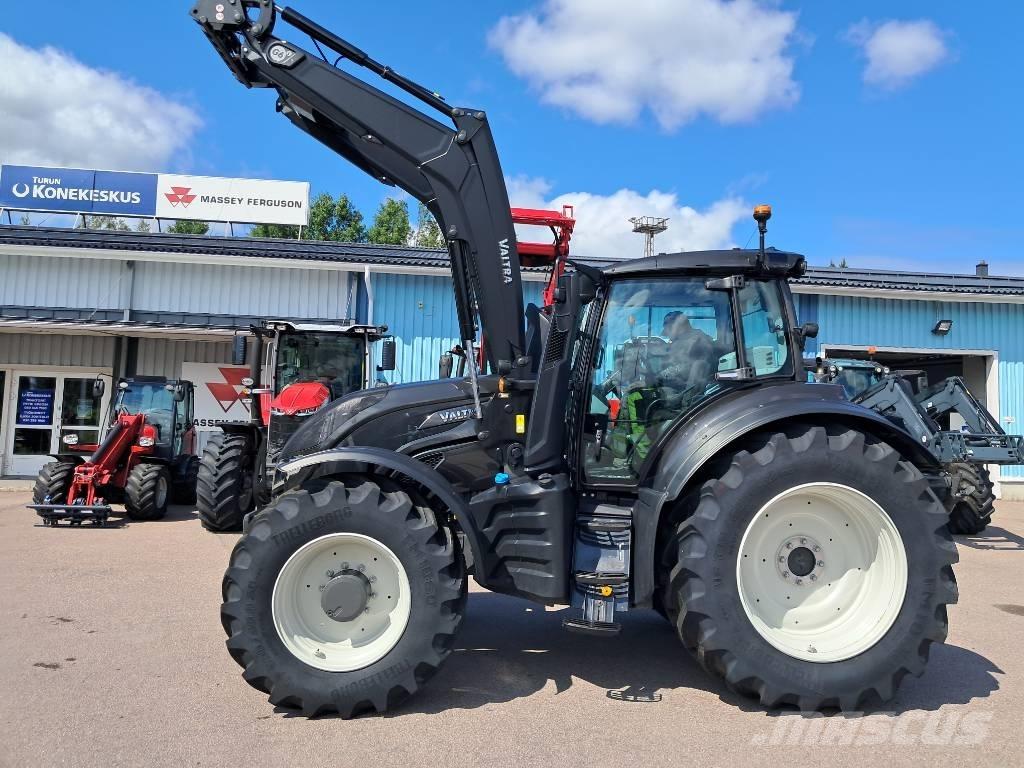 Valtra T 175 Direct Трактори