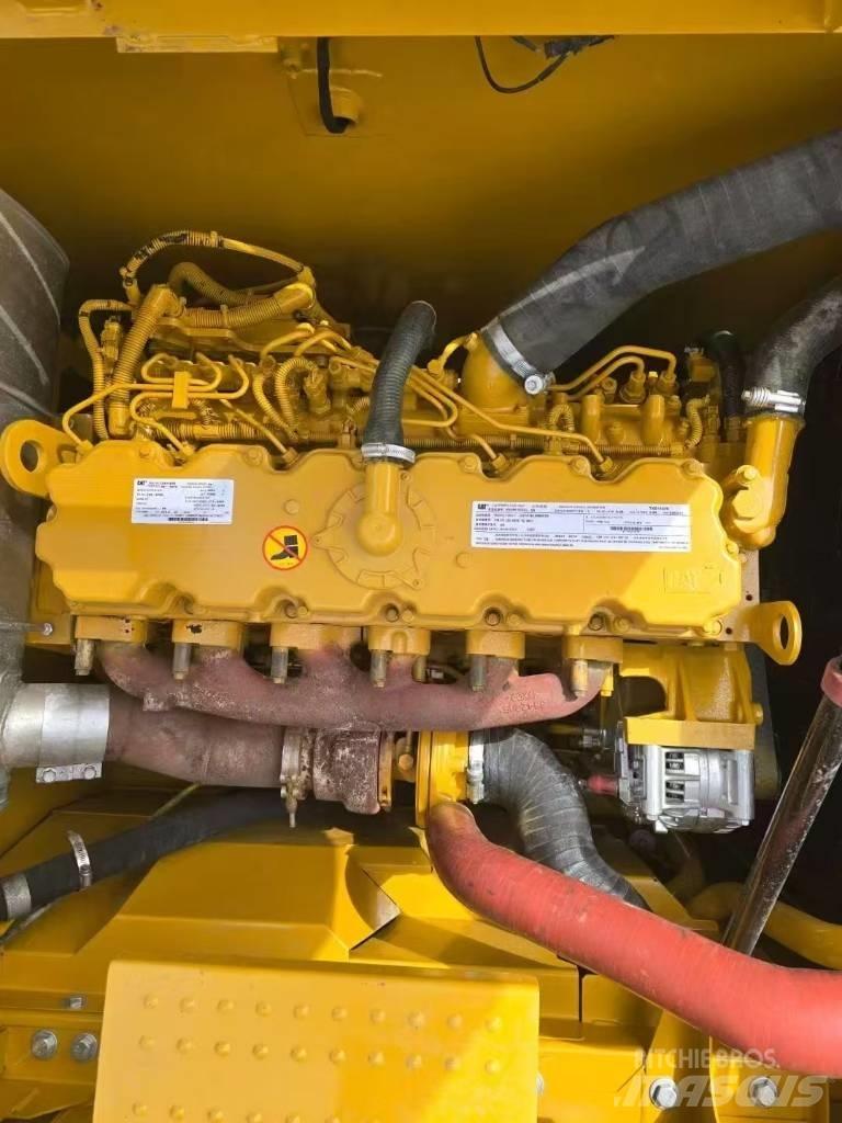 CAT 320 Верижен екскаватор