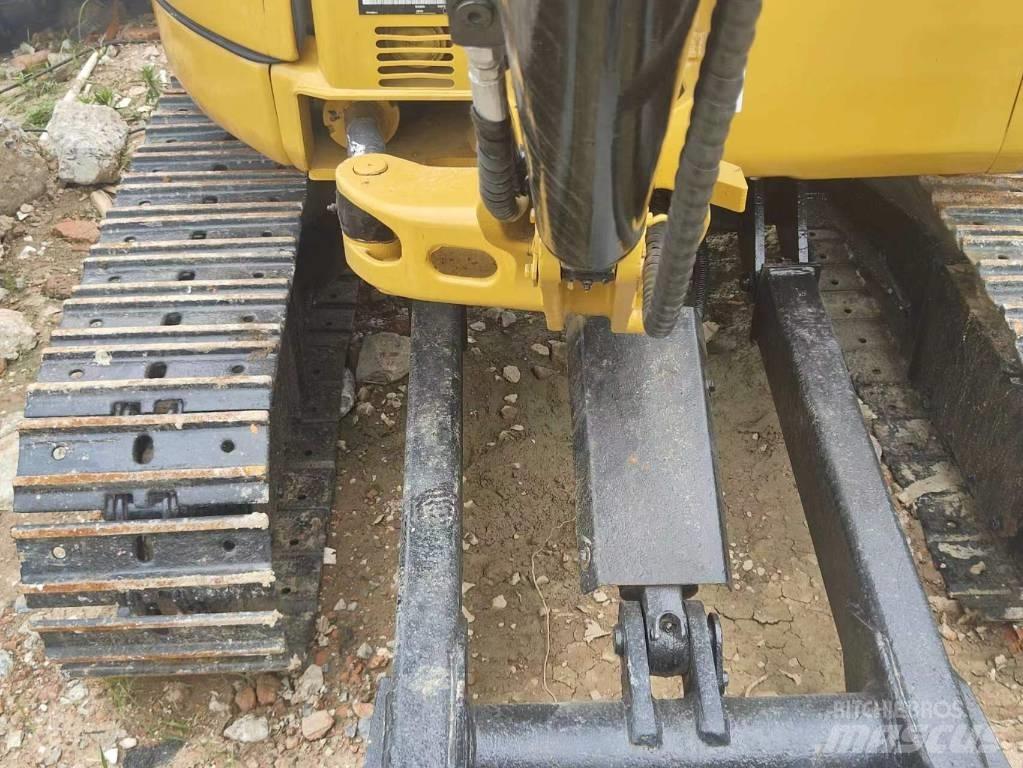 CAT 303 Мини екскаватори < 7 т