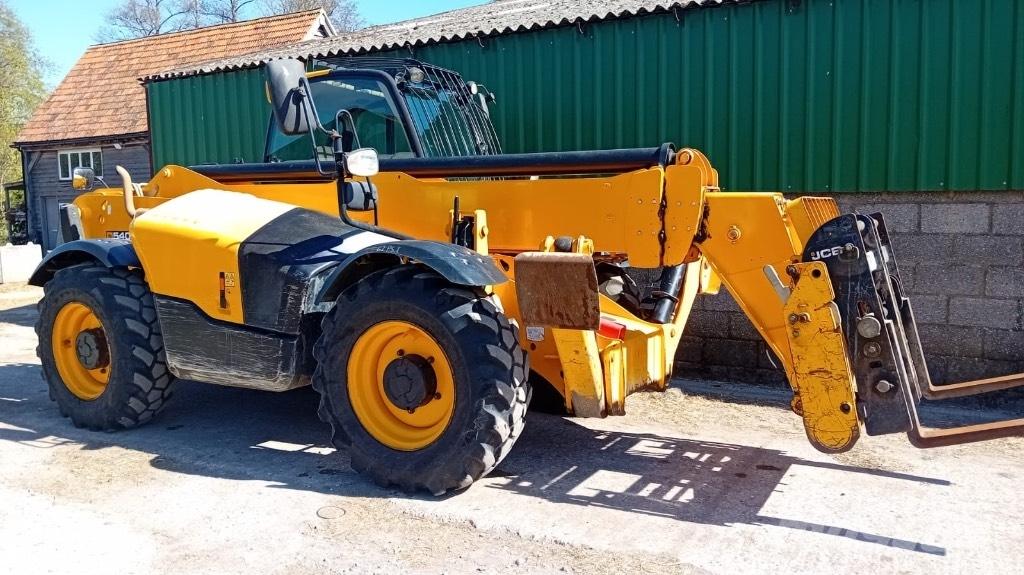 JCB 540-140 Телескопични товарачи