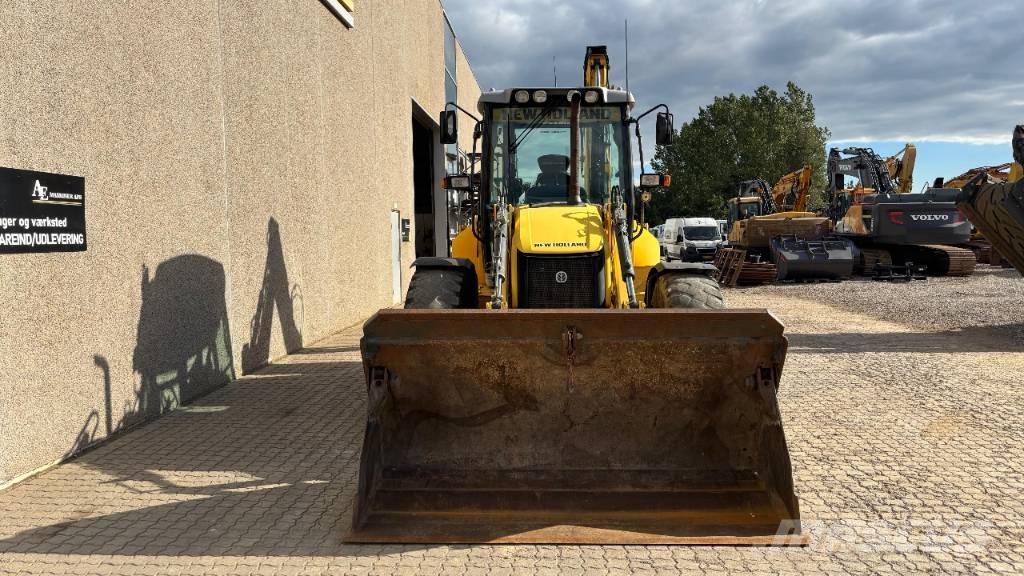 New Holland B 115 C Товарач със заден ексватор