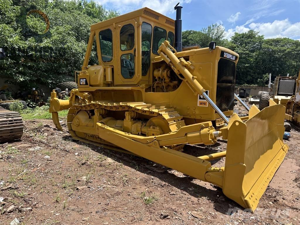 CAT D 7 G Верижни булдозери
