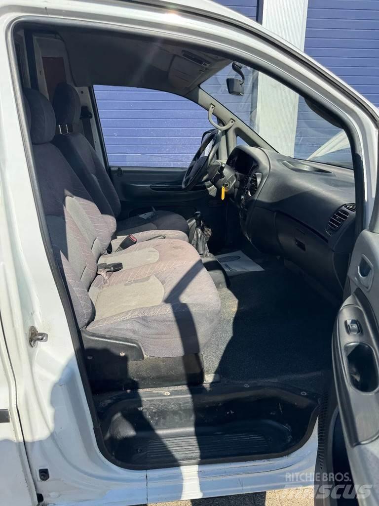 Hyundai H200 Фургони
