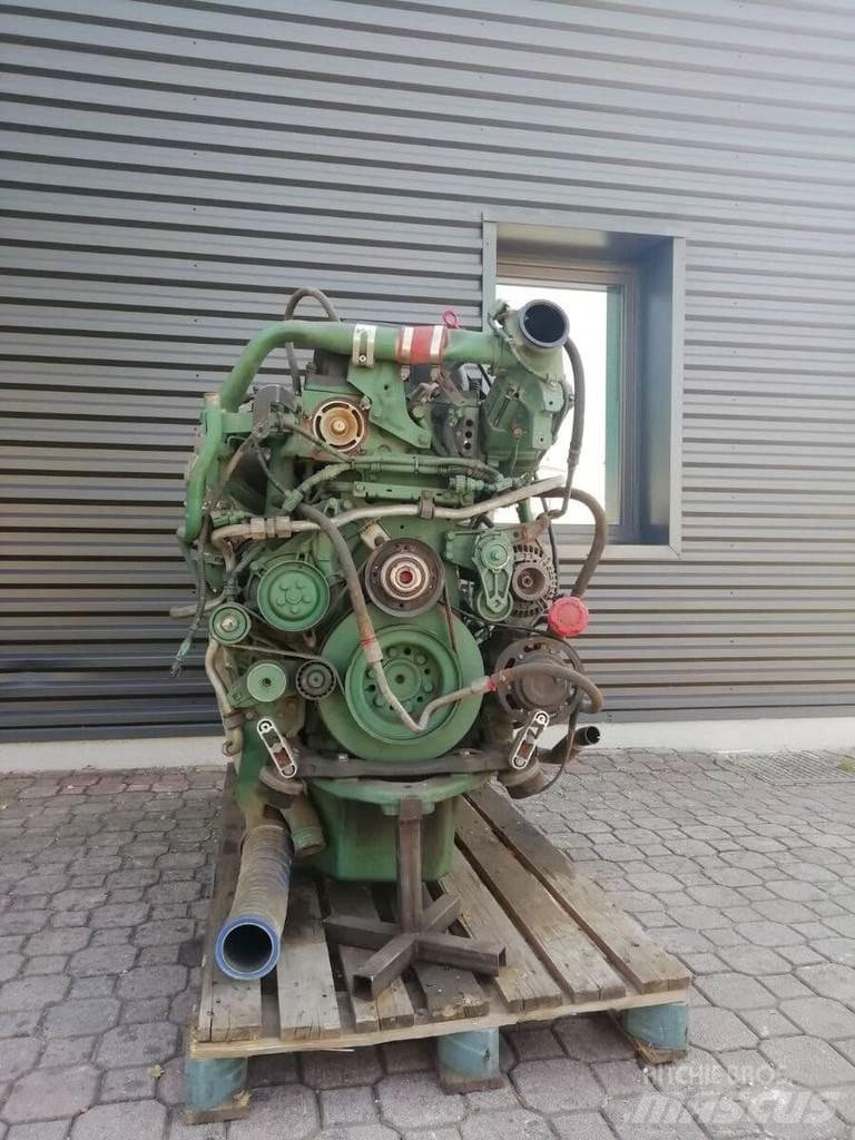 Volvo D11C Двигатели