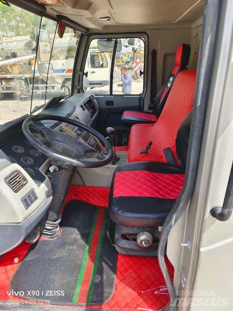 Zoomlion QY50V Всъдеходни кранове