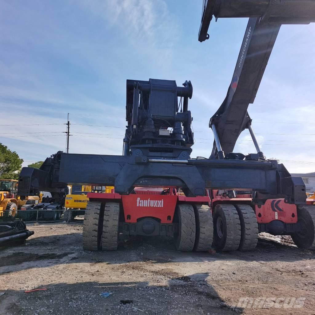 Fantuzzi CS 45 KM Кари повдигачи на контейнери