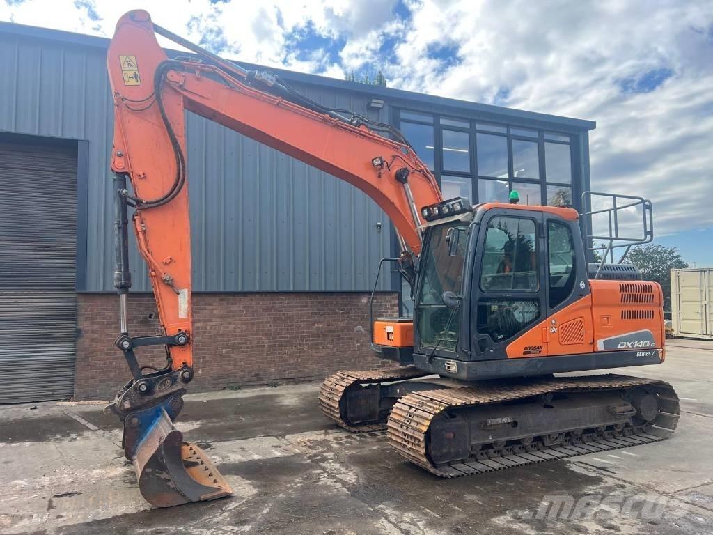 Doosan DX 140 LC Верижен екскаватор