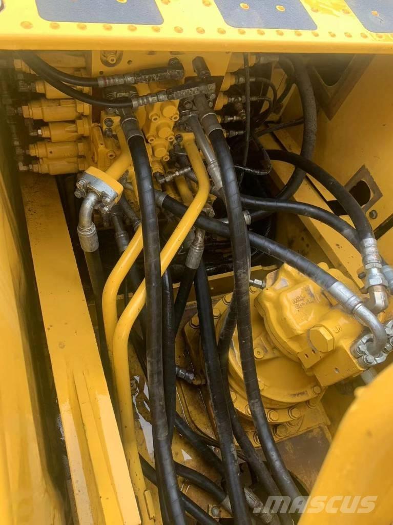 Komatsu PC 210-8 Верижен екскаватор