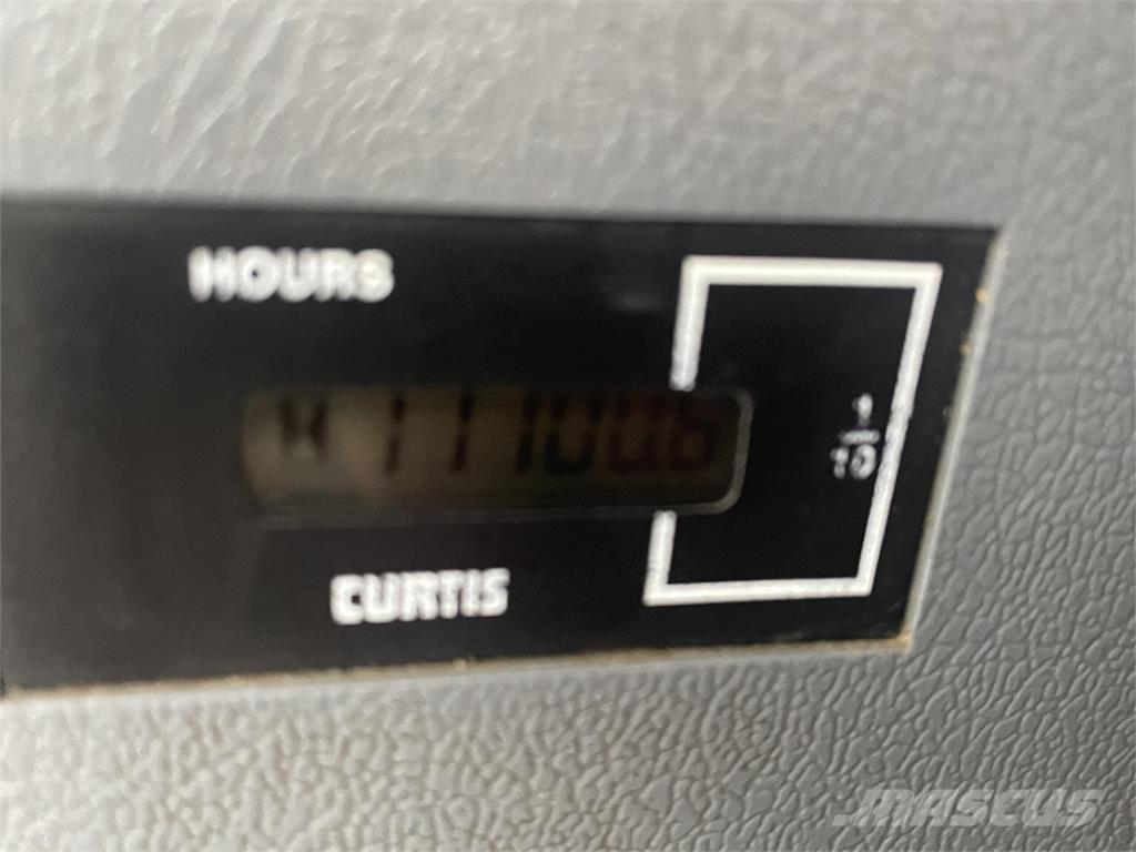 Hyundai HX520L Верижен екскаватор