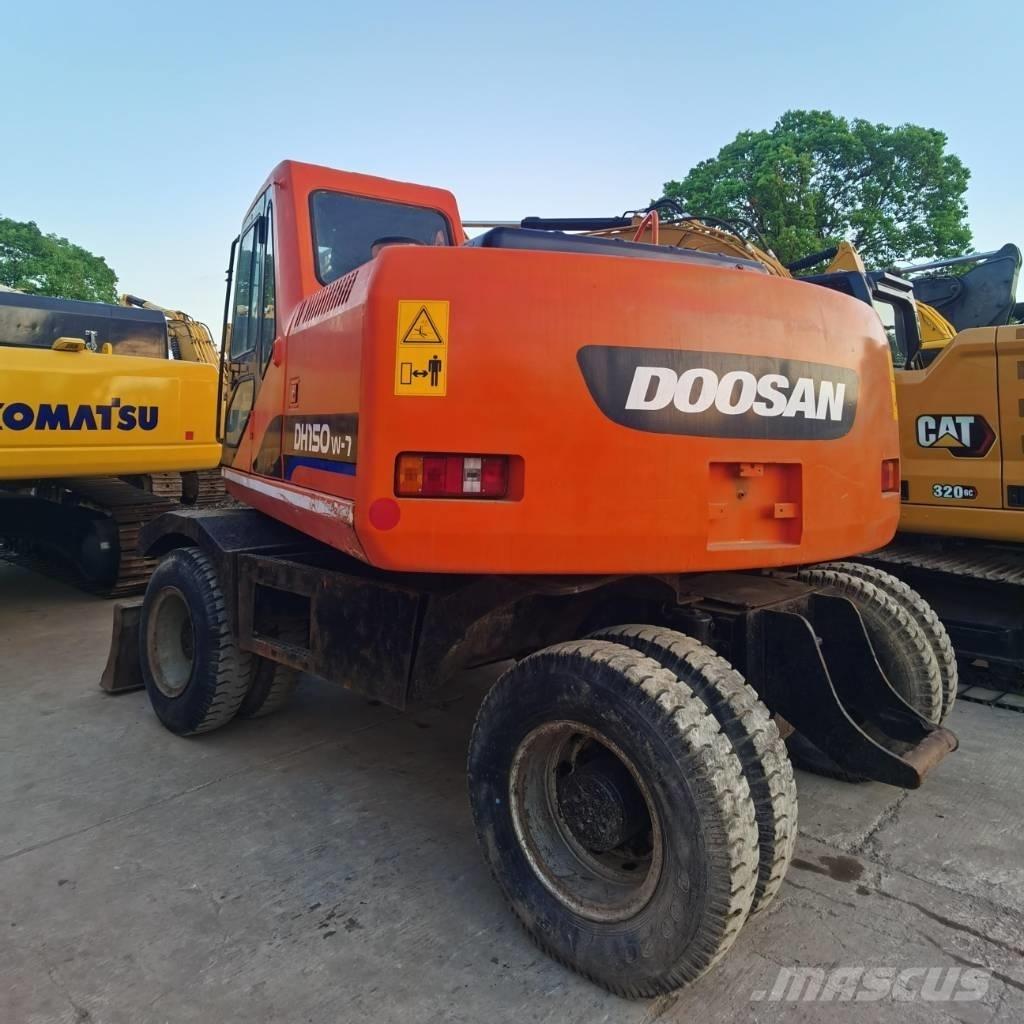Doosan DH 150 W-7 Колесни екскаватори