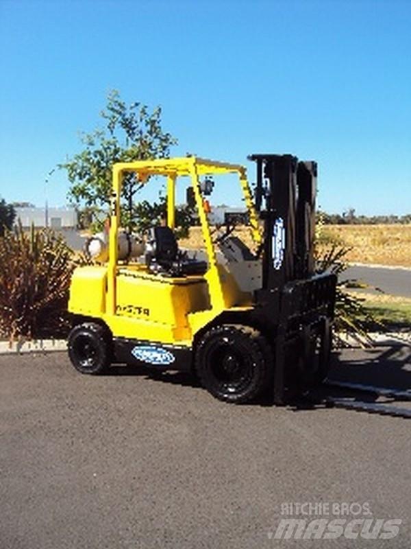 Hyster H 3.00DX Моторизирани високоповдигачи с открити платформи