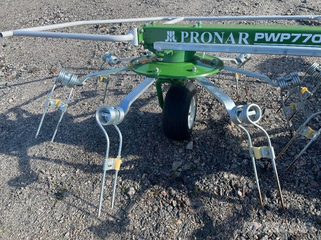 Pronar PWP770C Гребла и сенообръщачки