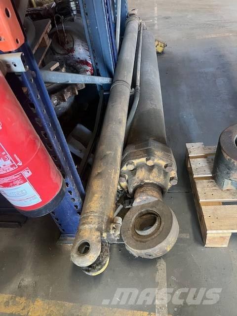 Volvo A25C Хидравлични