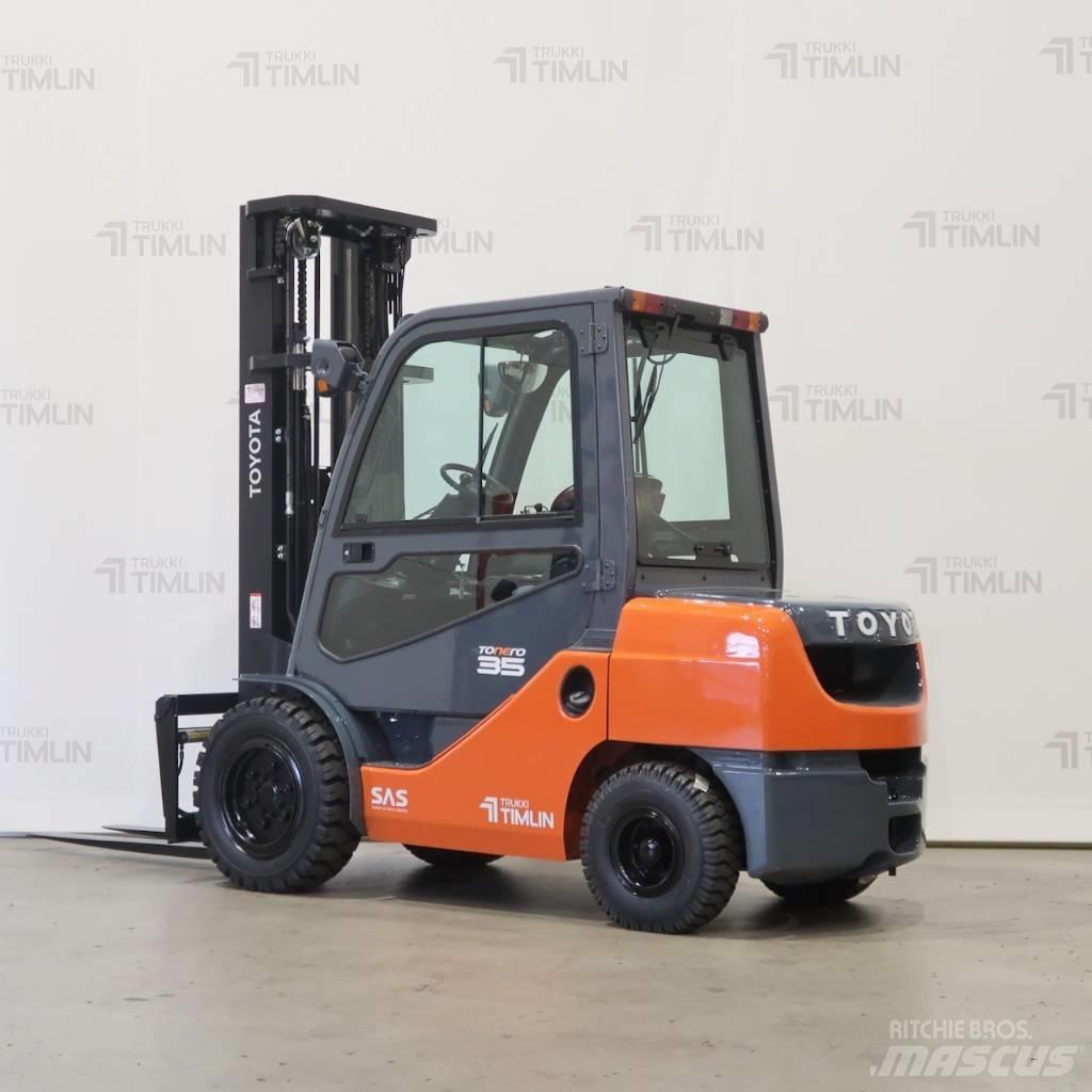 Toyota 02-8FDJF35 Дизелови камиони