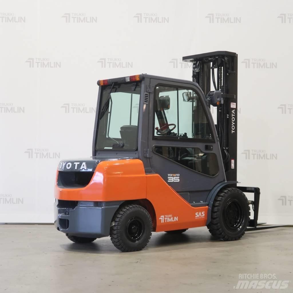 Toyota 02-8FDJF35 Дизелови камиони