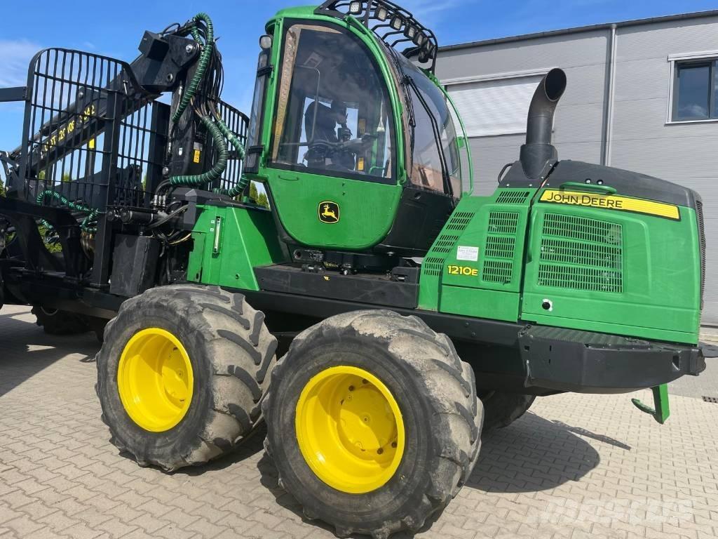 John Deere 1210 E Форуардери