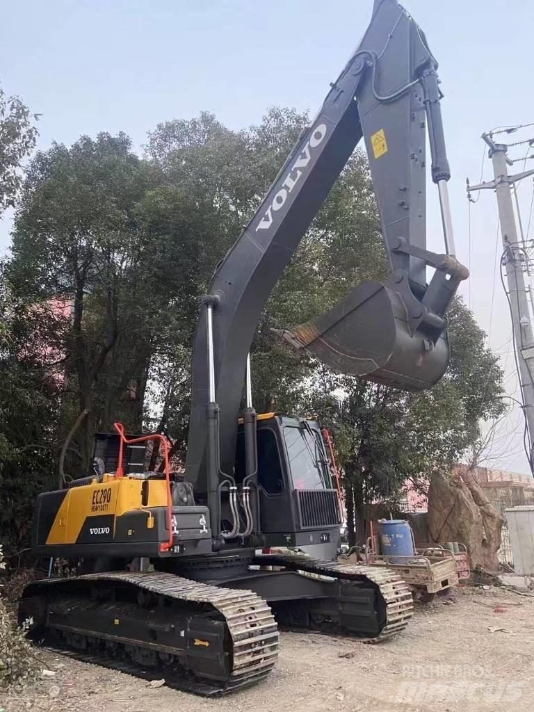 Volvo 290D Верижен екскаватор