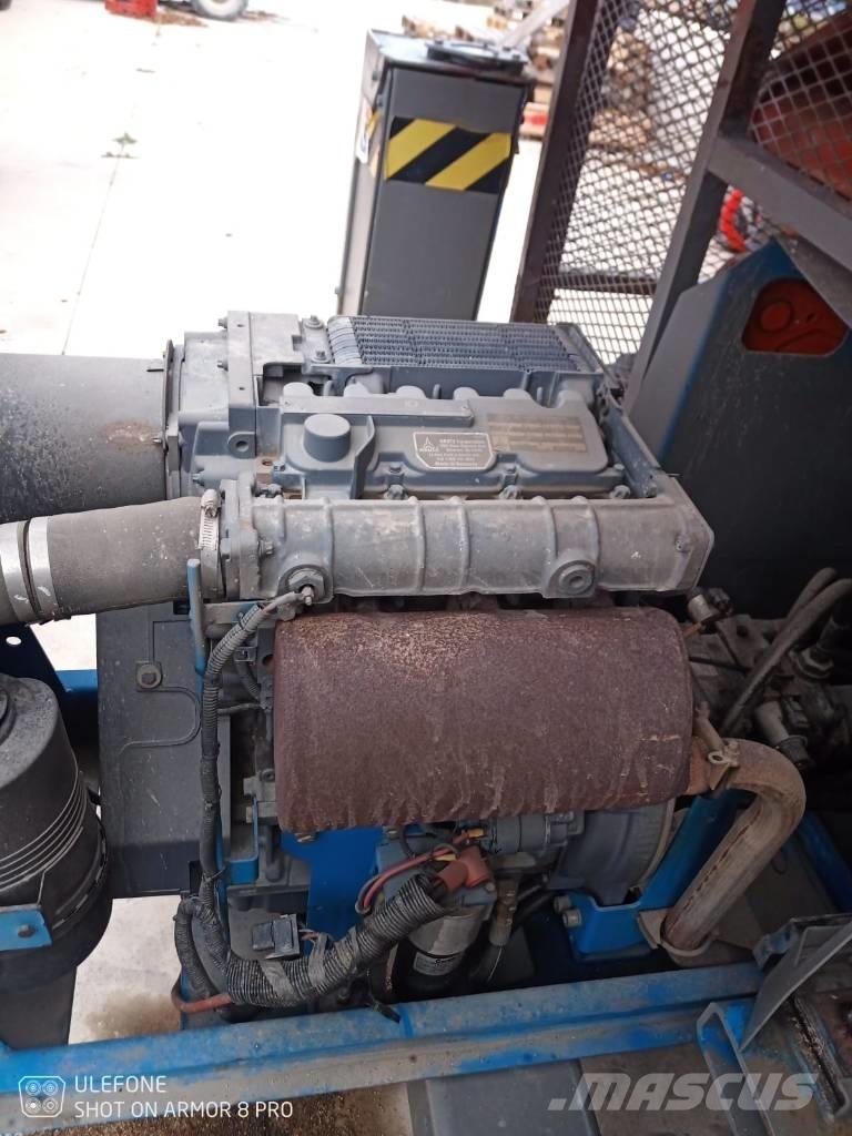 Genie GS 4390 RT Ножични работни платформи