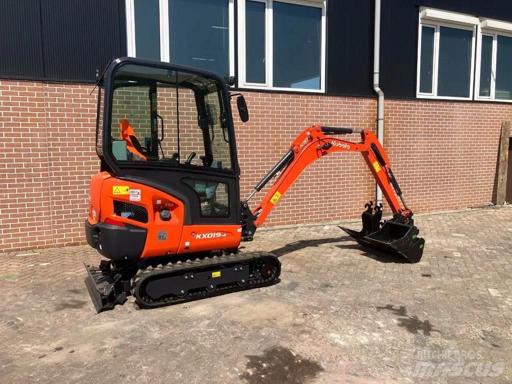 Kubota KX019 4 Мини екскаватори < 7 т