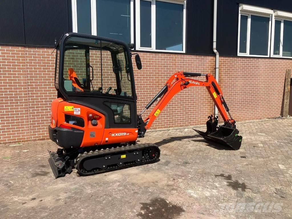 Kubota KX019 4 Мини екскаватори < 7 т