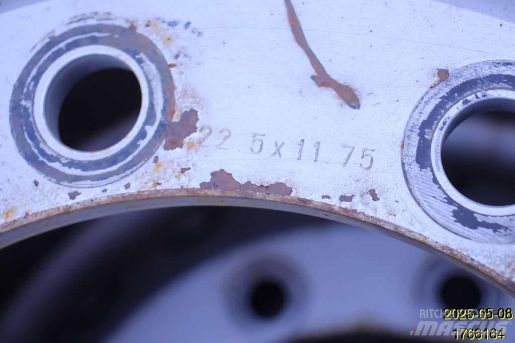  Fälg Volvo Stål Гуми