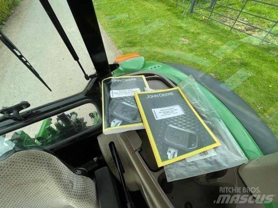 John Deere 5100 M Трактори