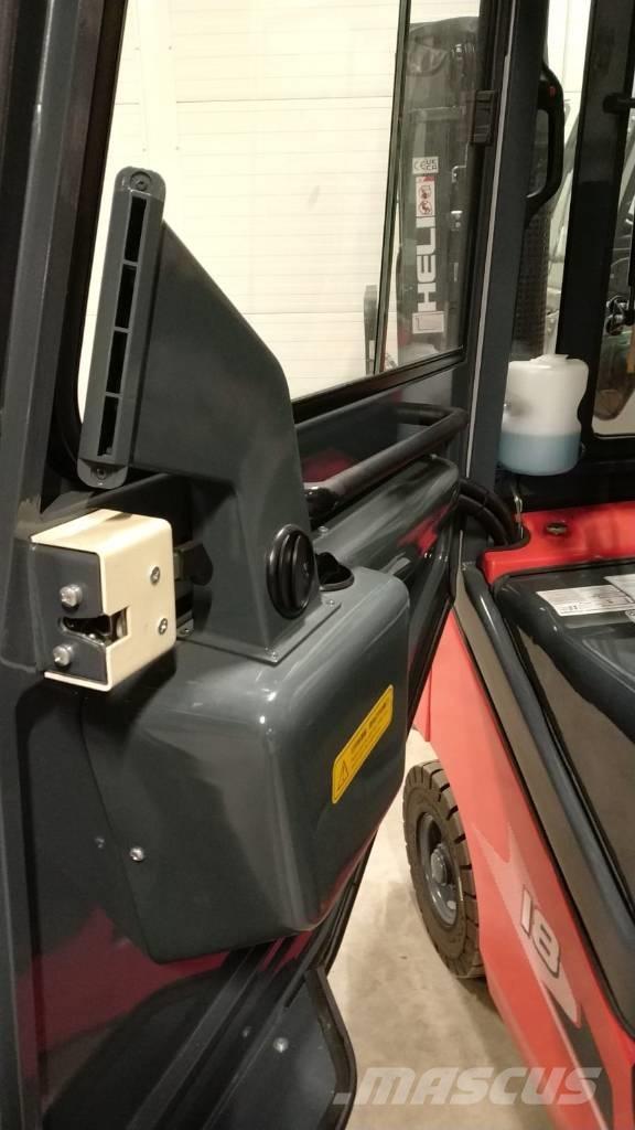 Heli CPCD18-XC26H Дизелови камиони