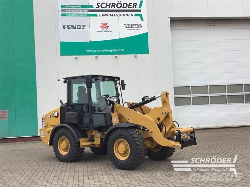 CAT 906 Колесни товарачи
