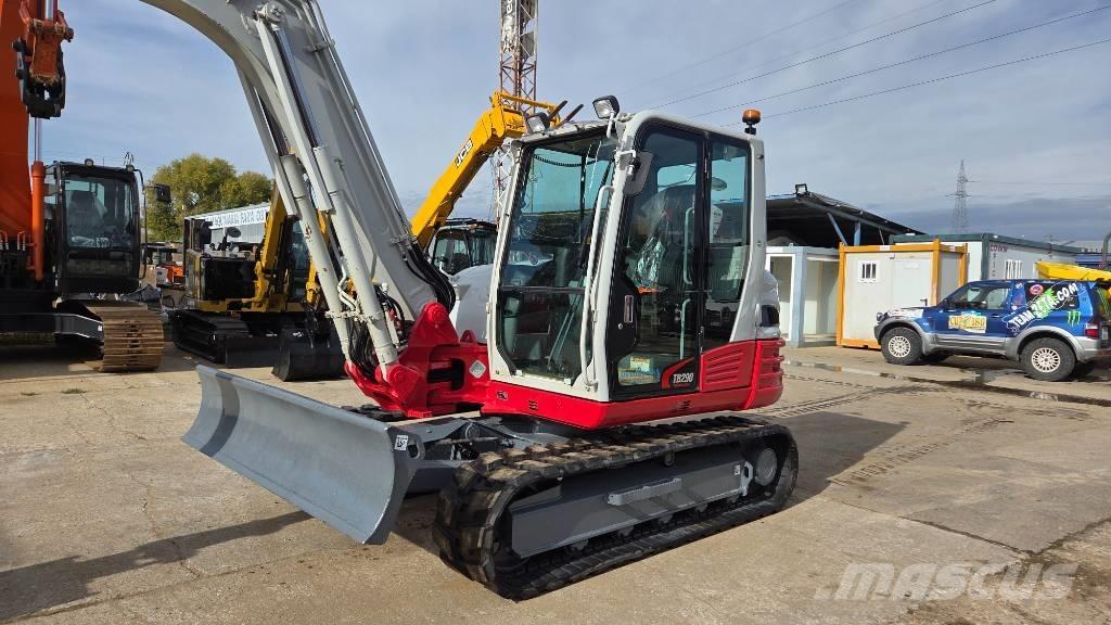 Takeuchi TB 290 Средни екскаватори 7т - 12т