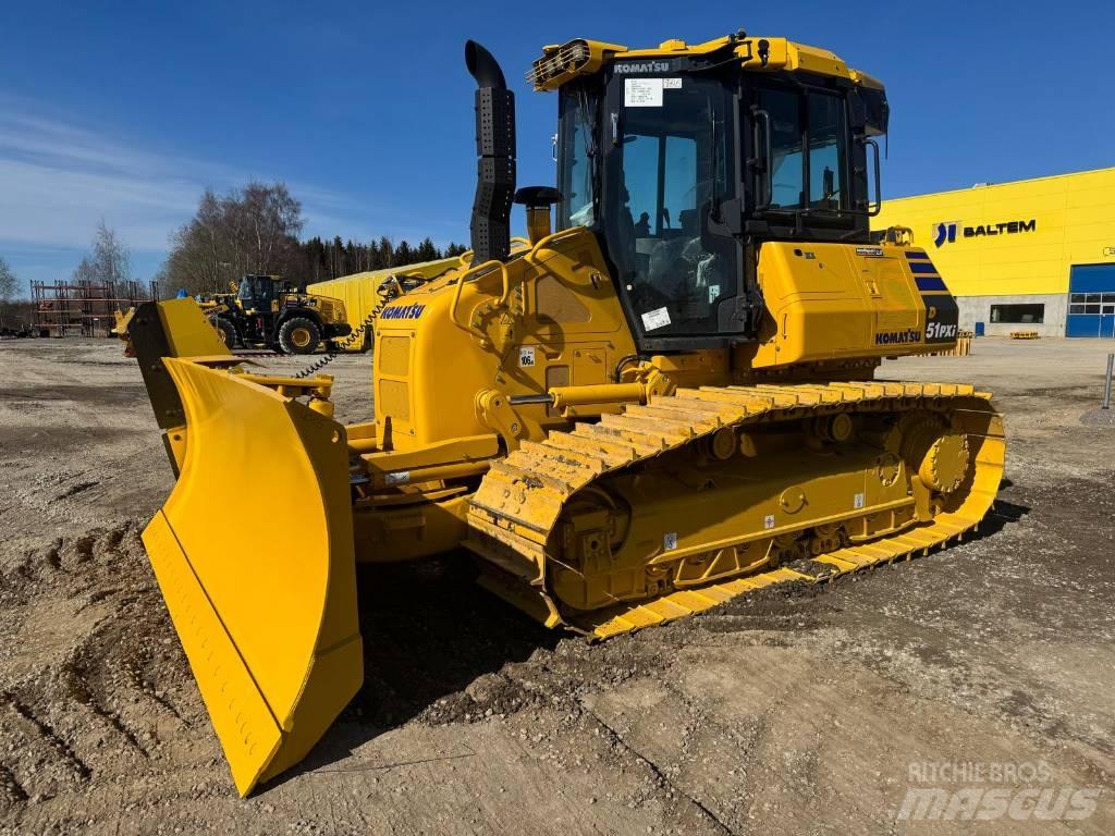 Komatsu D51PXI-24E0 Верижни булдозери
