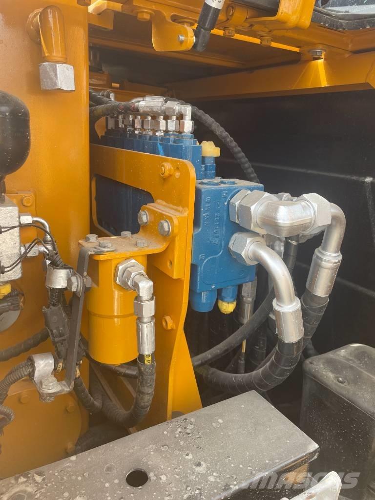 Komatsu PC 240 LC Верижен екскаватор