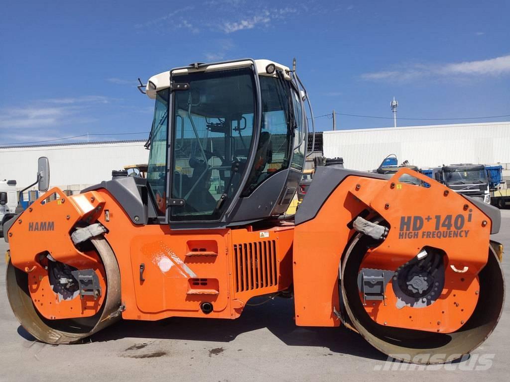 Hamm HD+ 140i VV-HF Двойни барабанни ролки
