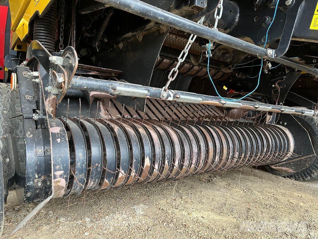 New Holland BR750A Сламопреси за кръгли бали
