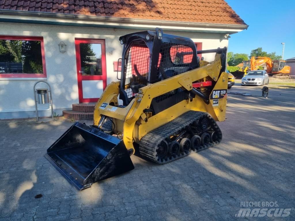 CAT 257 D Мини товарачи
