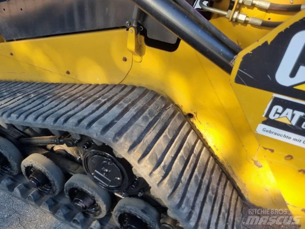 CAT 257 D Мини товарачи
