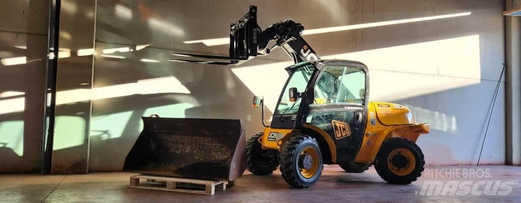 JCB 520-40 Телескопични товарачи