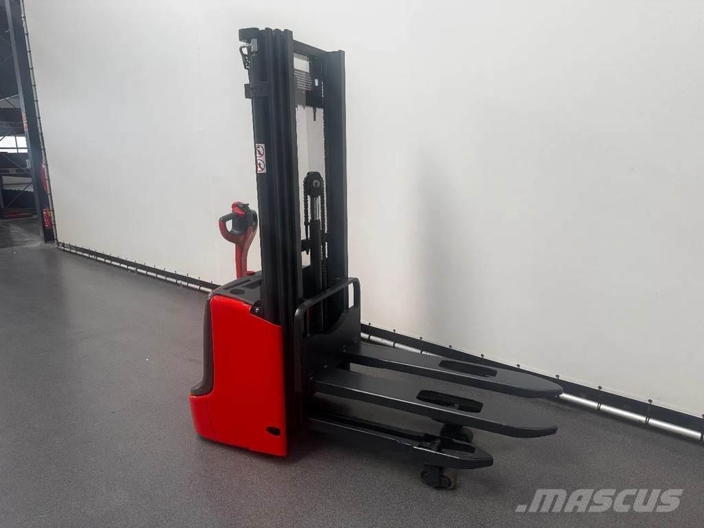Linde L 12 I Колички високоповдигачи с теглич