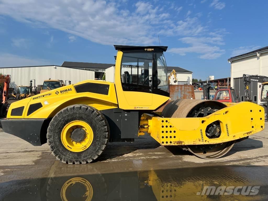 Bomag BW 226 BVC-5 Еднобарабанни ролки
