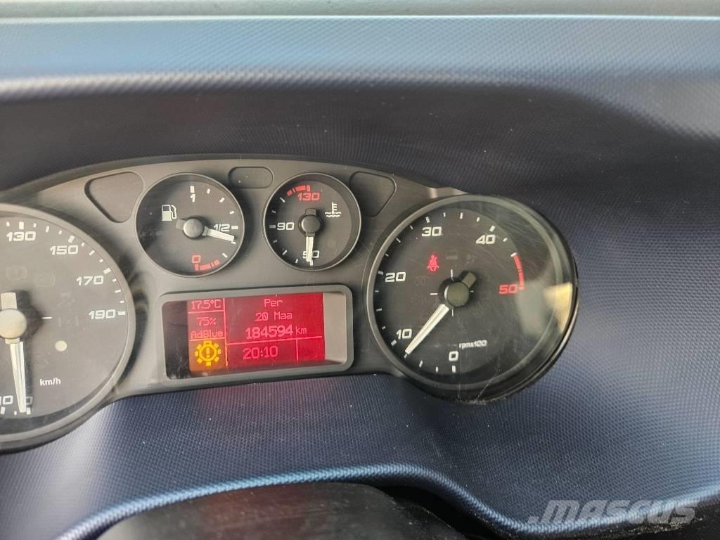 Iveco 35S18 Фургони
