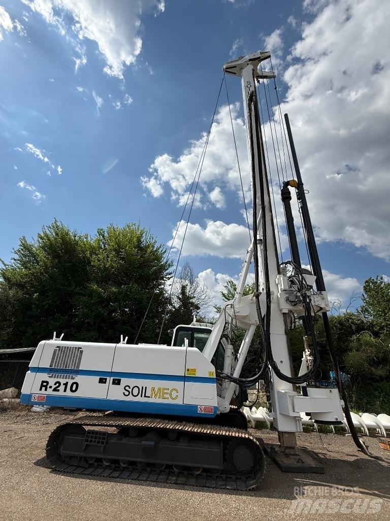 Soilmec R 210 Пилоти
